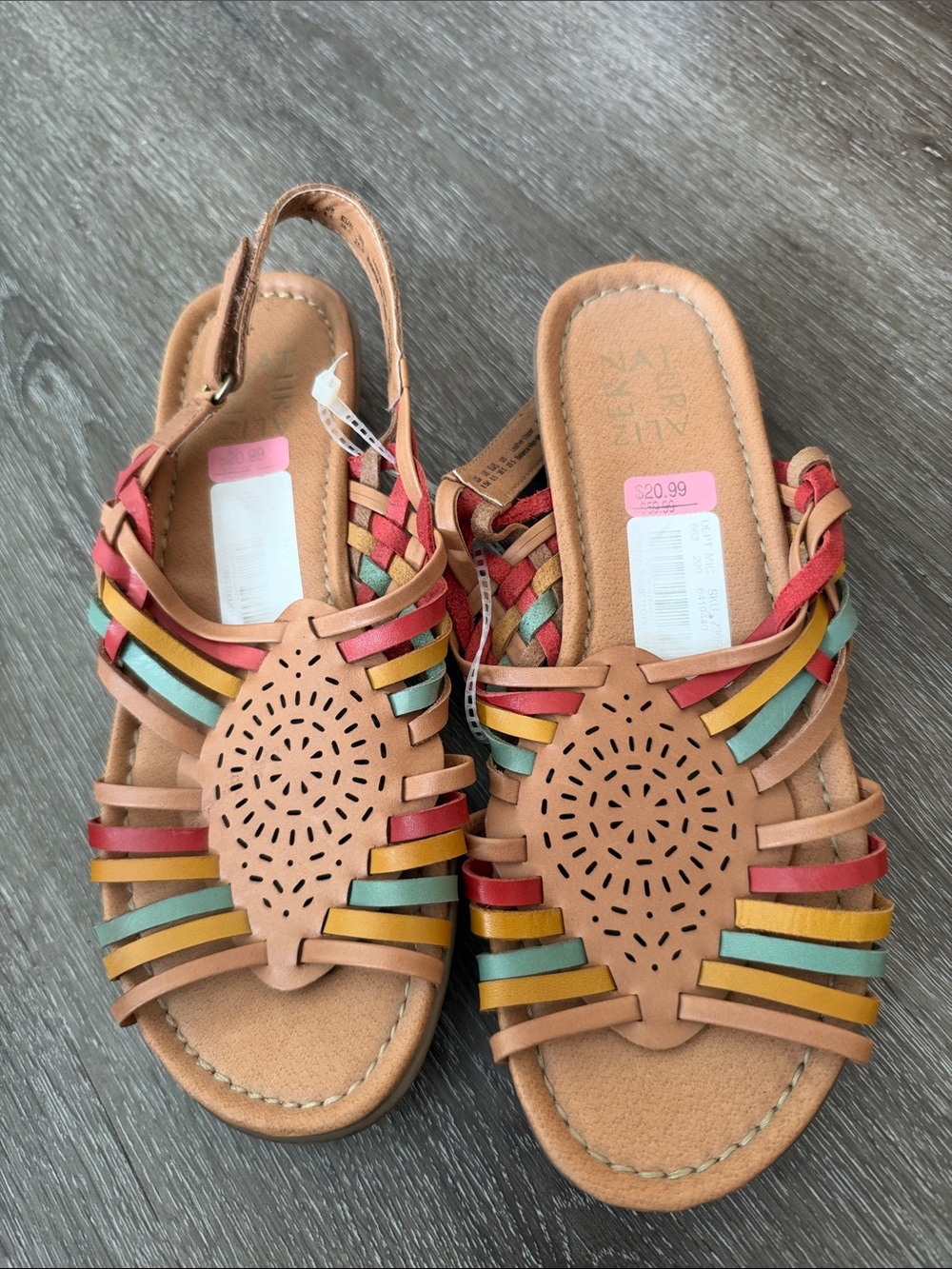 NWT naturalizer Tan Leather Slingback Sandals with Multicolor Straps